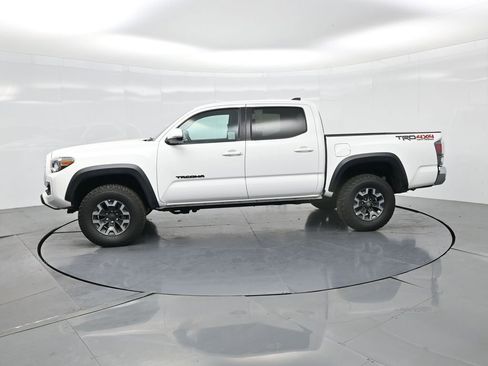 Used 2023 Toyota Tacoma TRD Off-Road image 19