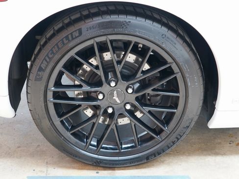 Used 2007 Chevrolet Corvette Coupe w/ Preferred Equipment Group RWD image 69