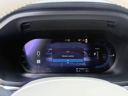 Certified 2023 Volvo XC60 T8 Ultimate w/ Climate Package image 21