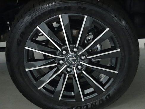 Used 2025 Lexus GX 550 w/ Accessory Package (2T) AWD/4WD image 45