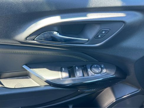 Used 2024 Chevrolet Trax LT w/ Driver Confidence Package image 28