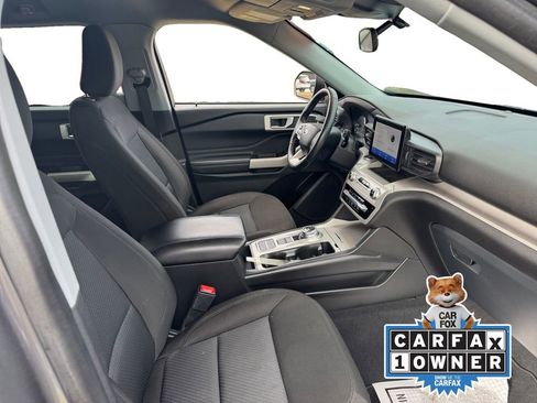 Used 2022 Ford Explorer XLT w/ Class IV Trailer Tow Package image 18