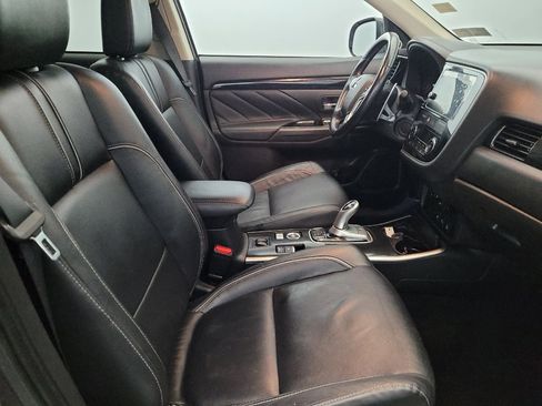 Used 2018 Mitsubishi Outlander GT AWD/4WD image 21