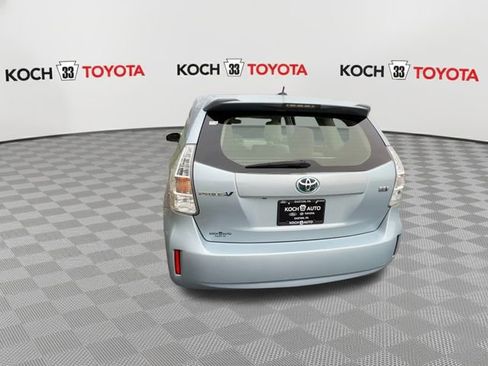 Used 2013 Toyota Prius V Three image 7