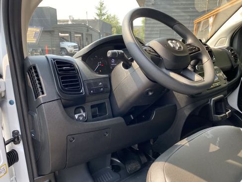 Used 2026 RAM ProMaster 2500 w/ Convenience Group FWD image 2