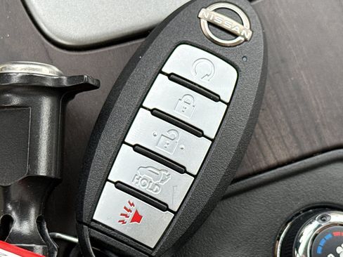 Certified 2024 Nissan Murano Platinum w/ Cargo Package image 36