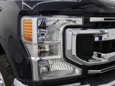 Used 2022 Ford F250 XL w/ STX Appearance Package image 22