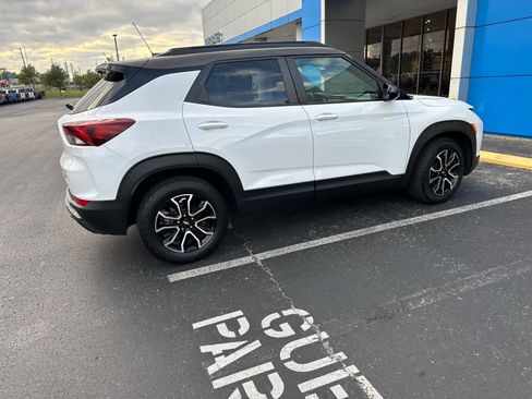 Used 2021 Chevrolet TrailBlazer ACTIV w/ Convenience Package image 5