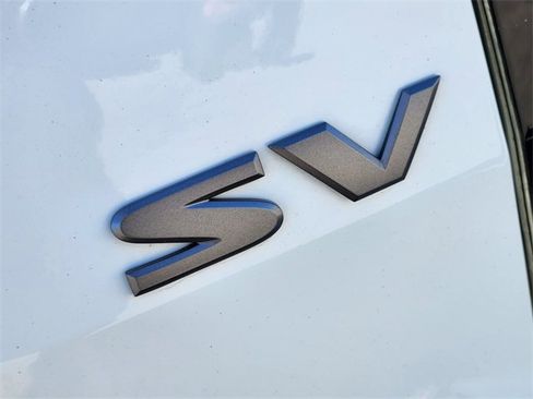 Used 2024 Nissan Frontier SV image 11