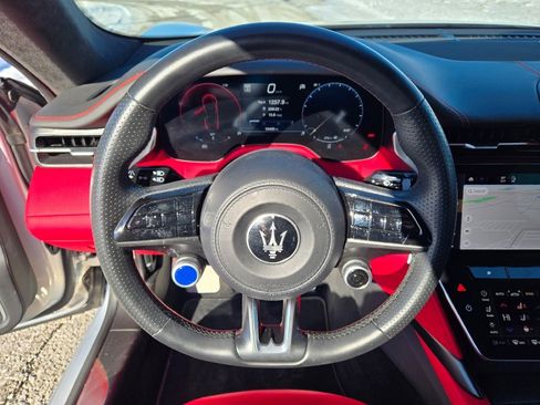 Used 2024 Maserati GranCabrio Trofeo image 28