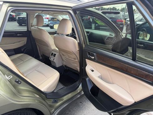 Used 2019 Subaru Outback 2.5i Limited AWD/4WD image 10