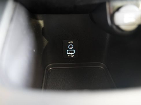 Used 2019 Dodge Journey SE FWD image 23
