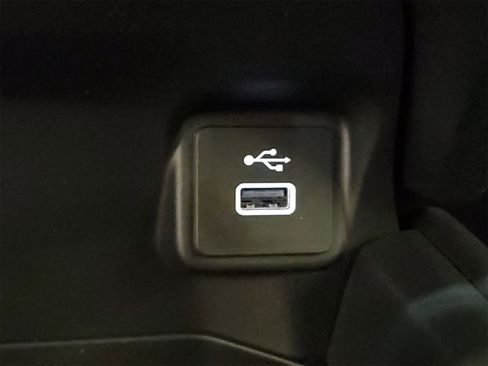 Certified 2025 Honda HR-V Sport image 7