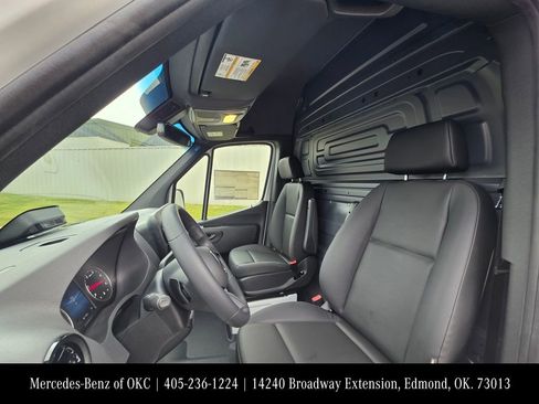 New 2026 Mercedes-Benz Sprinter 2500 image 12