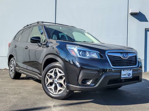 Used 2019 Subaru Forester Premium image 1