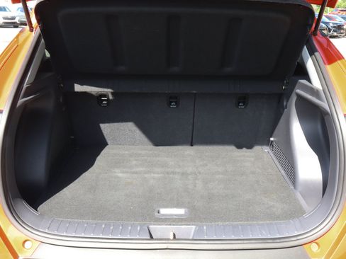 Used 2024 Hyundai Kona SEL FWD image 9