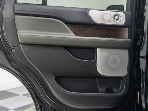 Used 2022 Lincoln Navigator Black Label image 45