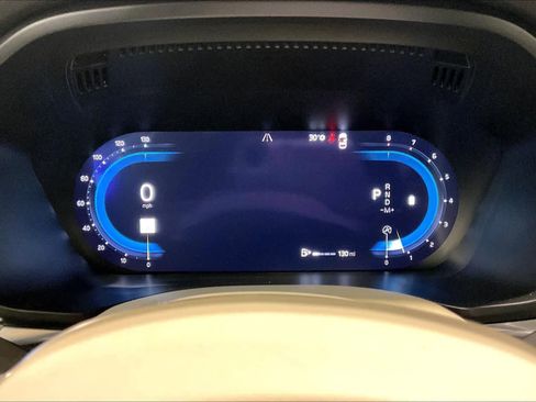 Used 2023 Volvo XC60 B5 Plus w/ Climate Package image 25