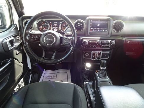 Used 2018 Jeep Wrangler Unlimited Sport S AWD/4WD image 19