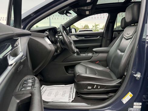 Certified 2024 Cadillac XT5 Premium Luxury AWD/4WD image 9