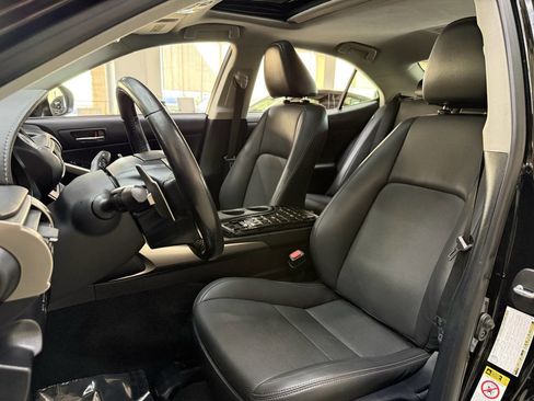 Used 2015 Lexus IS 250 AWD w/ Premium Package image 11