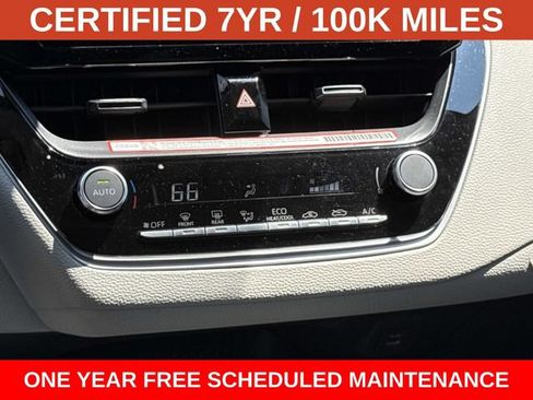 Used 2025 Toyota Corolla LE FWD image 21