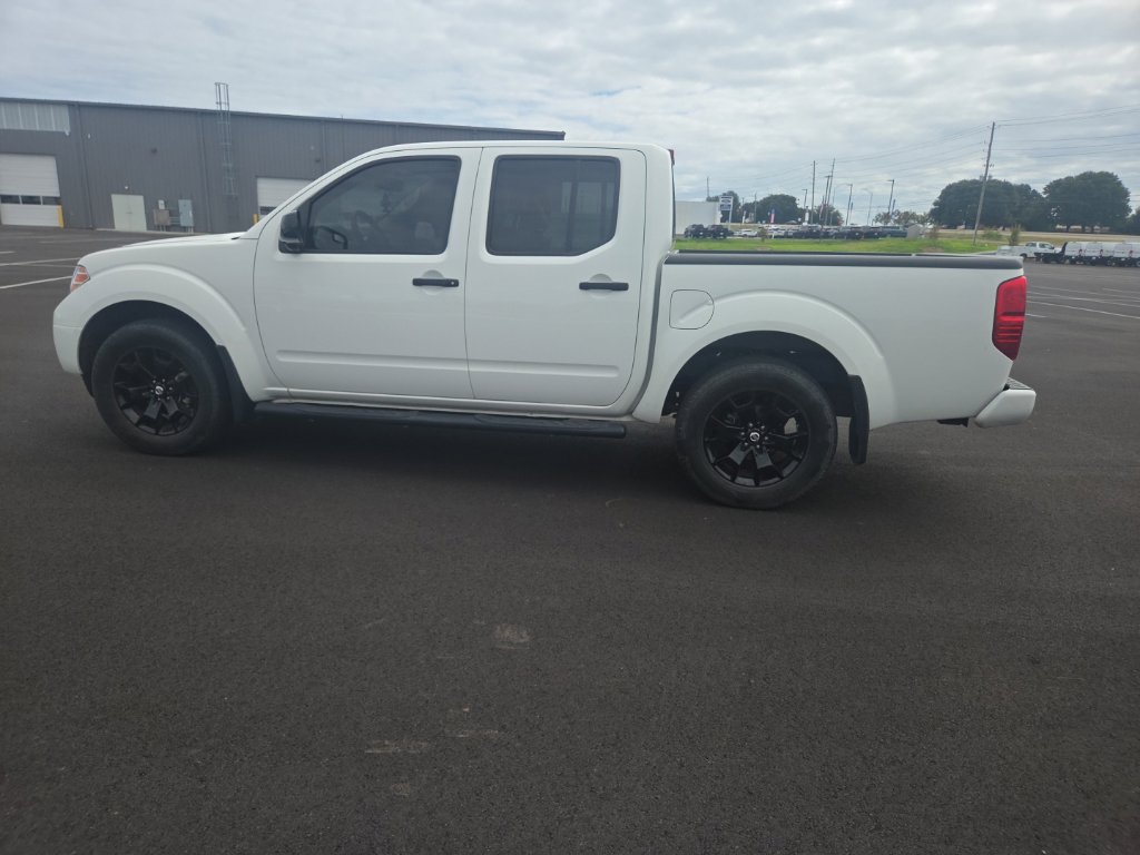 Used 2021 Nissan Frontier SV w/ Midnight Edition Floor Mats AWD/4WD image 11