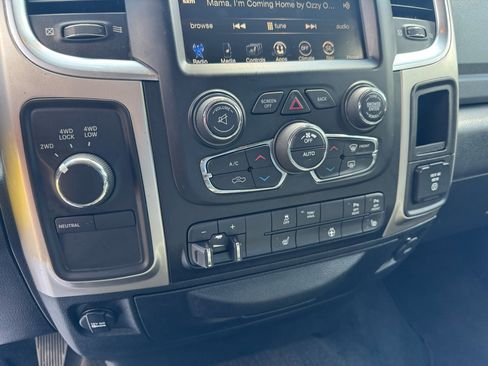 Used 2017 RAM 3500 Big Horn image 17