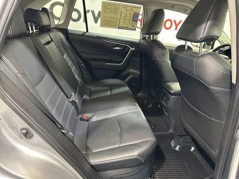 Used 2023 Toyota RAV4 XLE Premium image 15