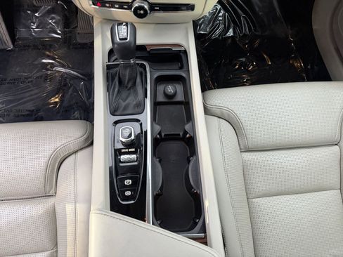 Used 2019 Volvo S60 T6 Inscription image 27