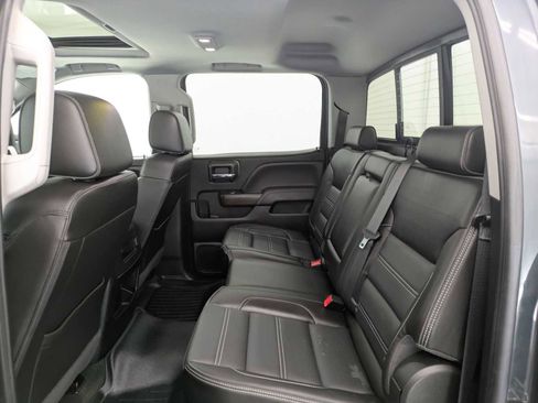 Used 2018 GMC Sierra 3500 Denali AWD/4WD image 23