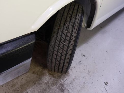 Used 2015 Chevrolet Express 3500 LT w/ LT Preferred Equipment Group image 10