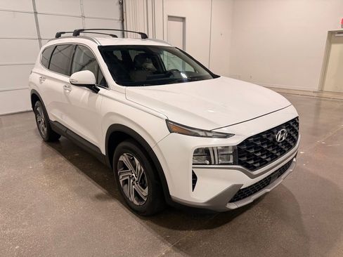 Used 2023 Hyundai Santa Fe SEL FWD image 3
