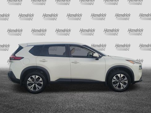 Used 2023 Nissan Rogue SV image 8