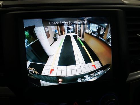 Used 2016 RAM 1500 Classic SLT image 8