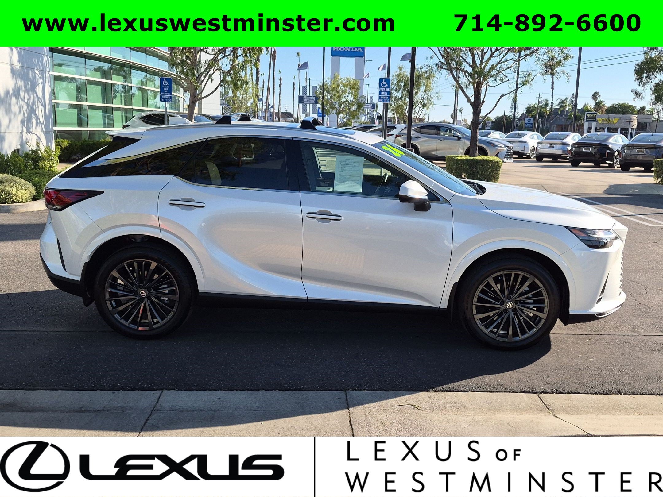 Used 2026 Lexus RX 350h w/ Convenience Package AWD/4WD image 4
