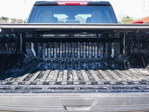 Used 2025 Chevrolet Silverado 2500 Custom image 26