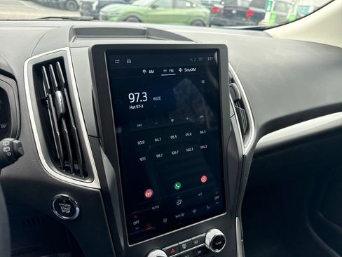 Used 2024 Ford Edge SEL w/ Convenience Package image 32