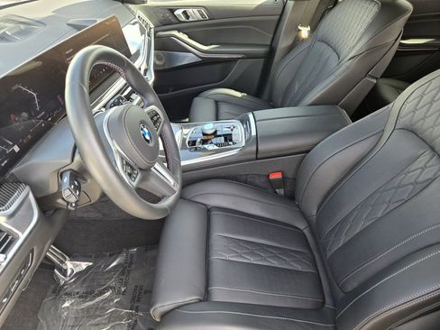 Certified 2026 BMW X7 M60i AWD/4WD image 16