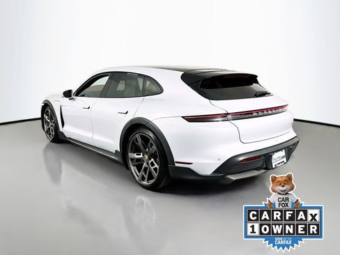 Used 2022 Porsche Taycan 4 Cross Turismo AWD/4WD image 6