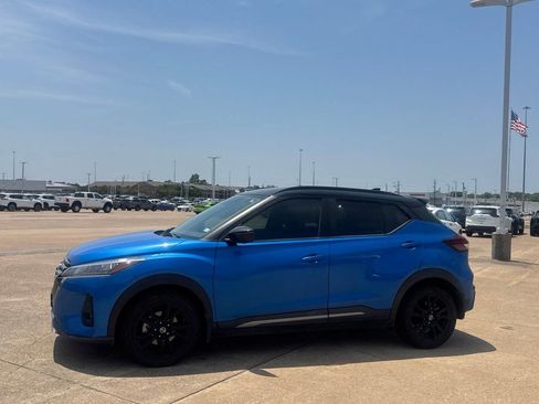 Used 2021 Nissan Kicks SR FWD image 11