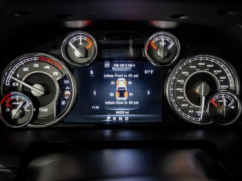 Used 2018 RAM 2500 Limited image 16