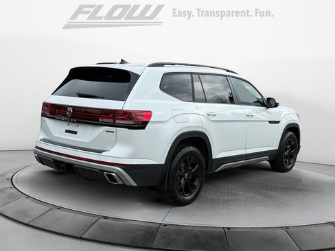 New 2026 Volkswagen Atlas Peak Edition image 7