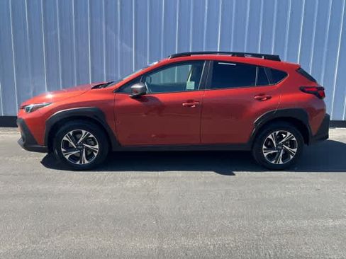 Used 2024 Subaru Crosstrek 2.0i Premium AWD/4WD image 3