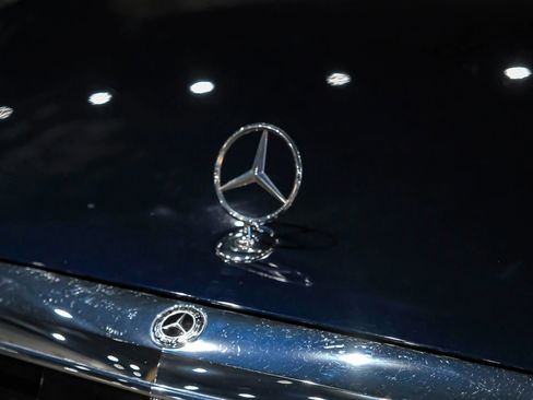 Used 2015 Mercedes-Benz S 550 4MATIC Sedan image 50