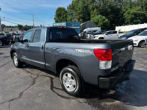 Used 2010 Toyota Tundra 4x4 Double Cab image 3