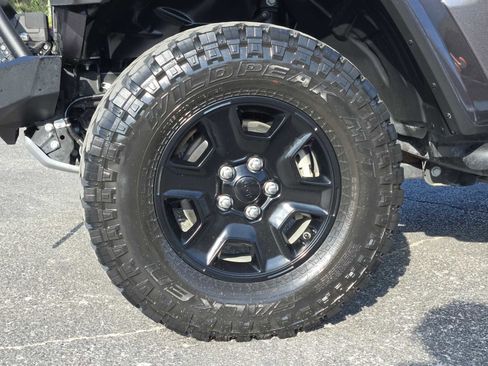 Used 2021 Jeep Gladiator Mojave image 13