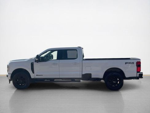 Used 2025 Ford F250 XLT w/ Black Appearance Package AWD/4WD image 4