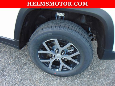 New 2025 Jeep Grand Cherokee Limited RWD image 18