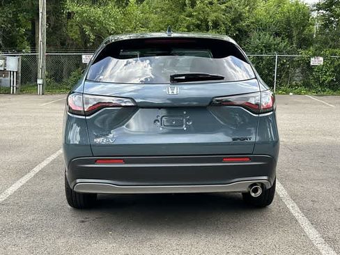 Used 2025 Honda HR-V Sport image 4